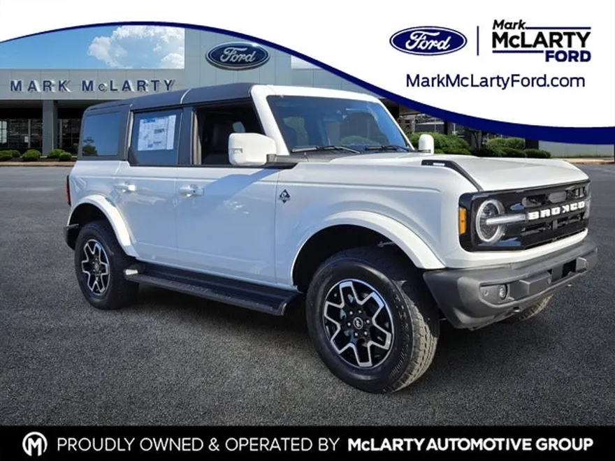 2025 Ford Bronco Outer Banks photo 1