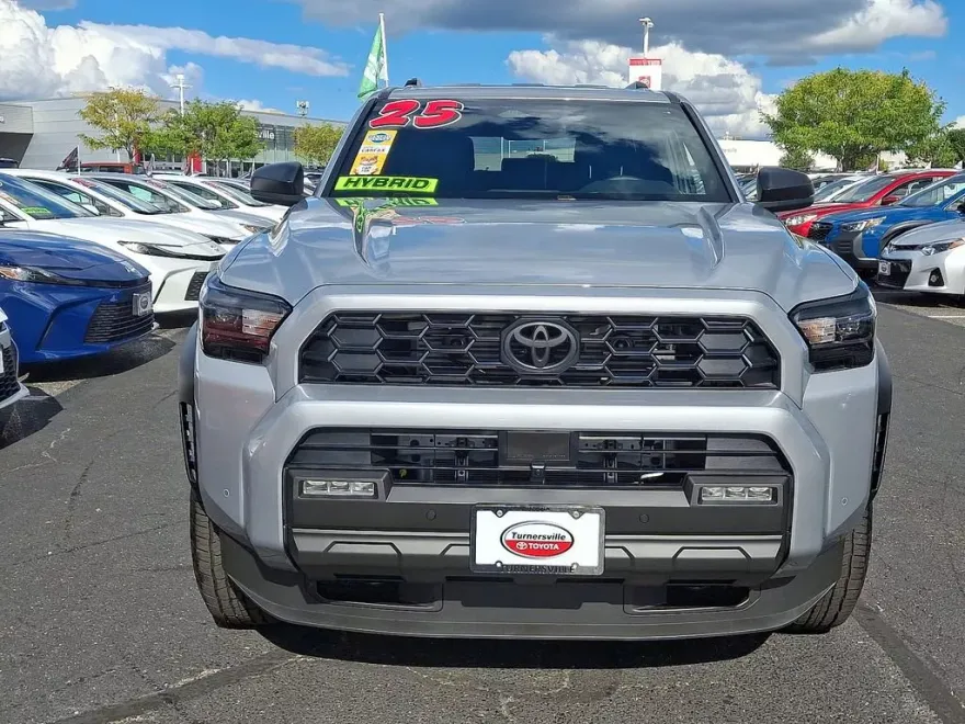 2025 Toyota 4Runner TRD Off-Road photo 1