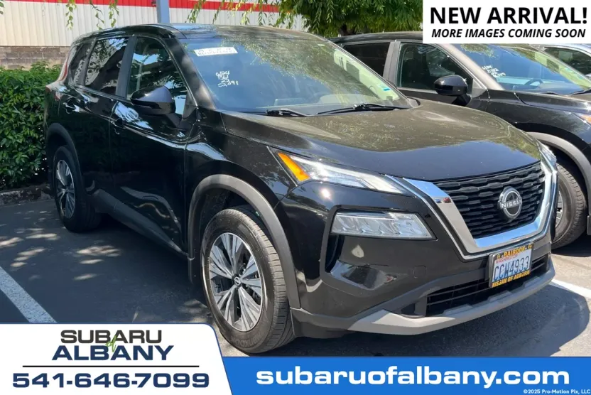 2022 Nissan Rogue SV photo 1