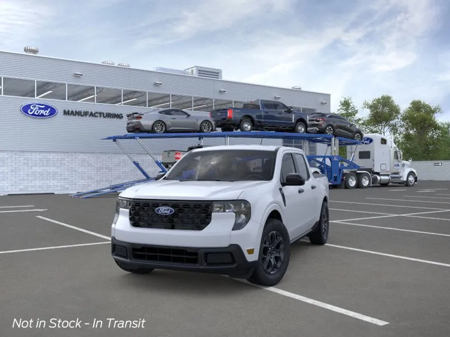 2025 Ford Maverick XLT photo 1