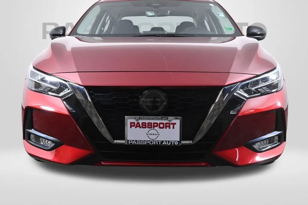 2022 Nissan Sentra SR photo 1