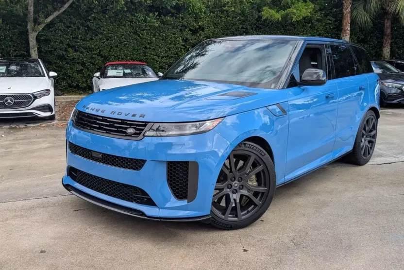 2024 Land Rover Range Rover Sport photo 1