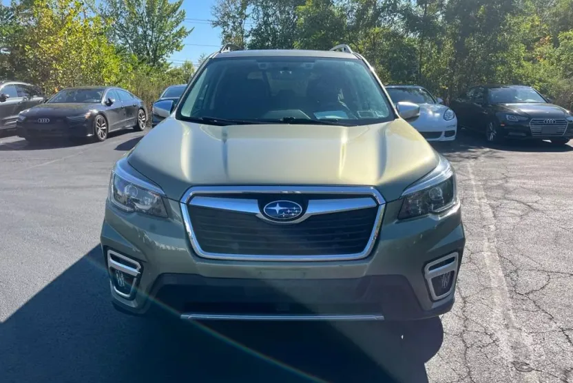 2021 Subaru Forester Touring photo 1