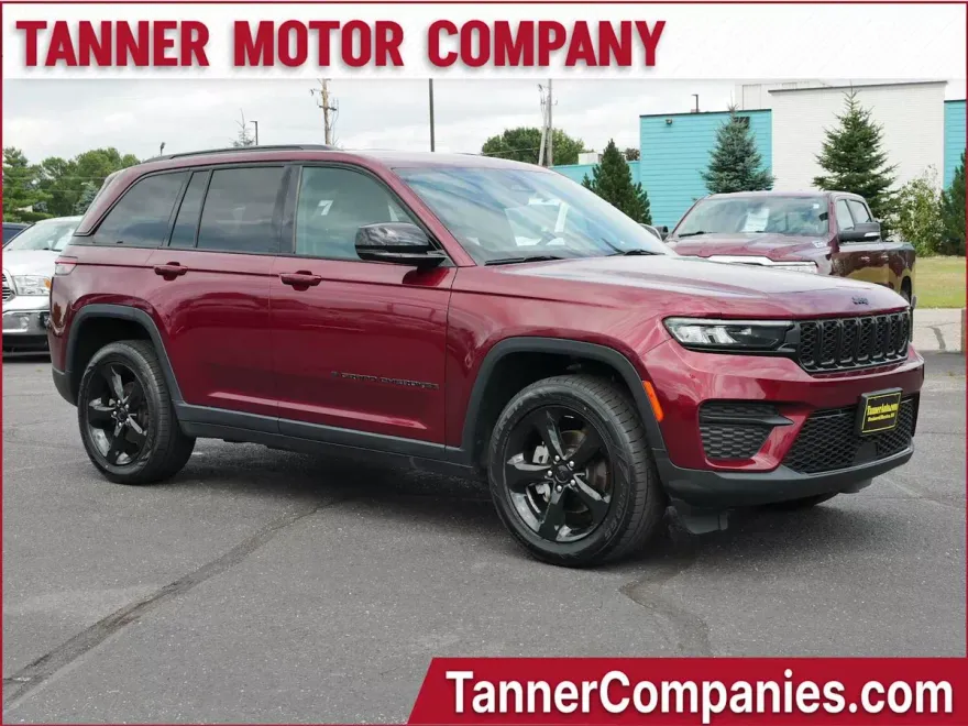 2023 Jeep Grand Cherokee Altitude photo 1