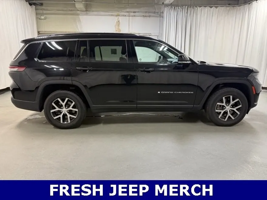 2024 Jeep Grand Cherokee Limited photo 1