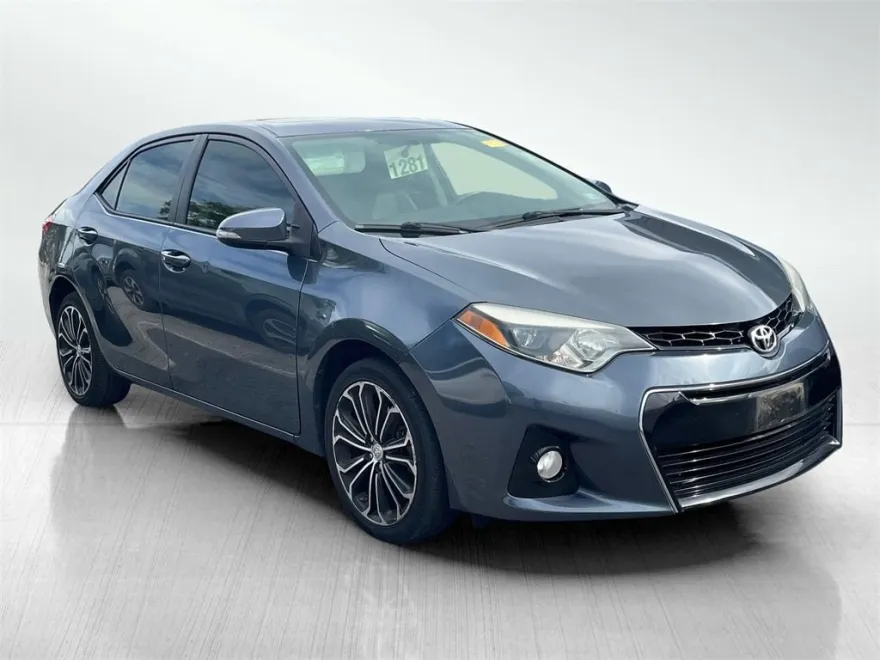 2016 Toyota Corolla L photo 1