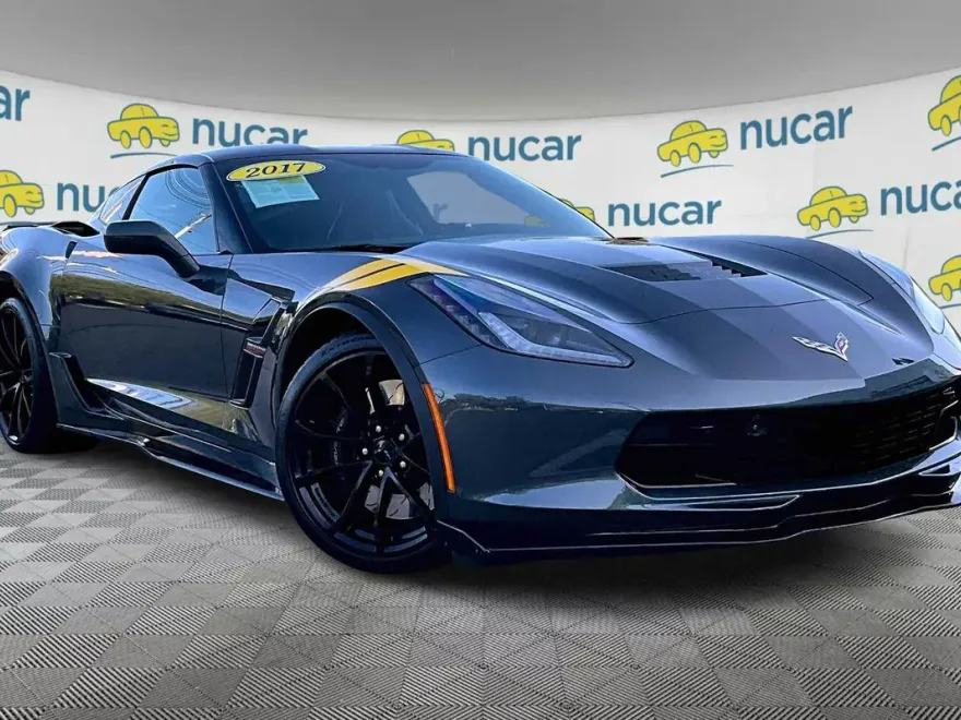 2017 Chevrolet Corvette Grand Sport 2LT photo 1