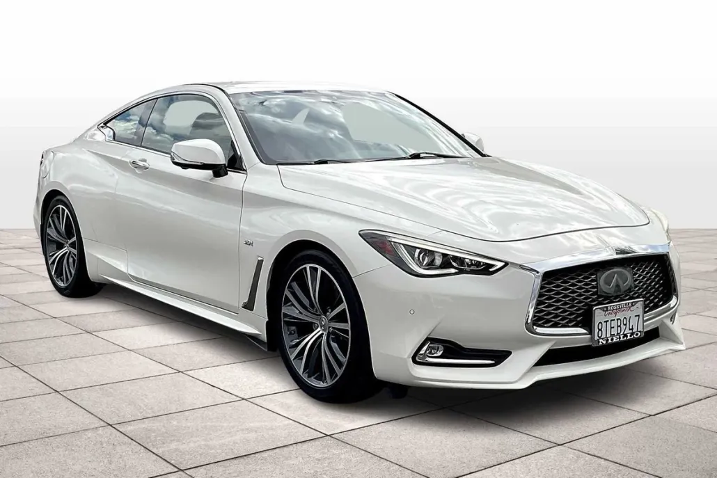 2017 Infiniti Q60 3.0t Premium photo 1