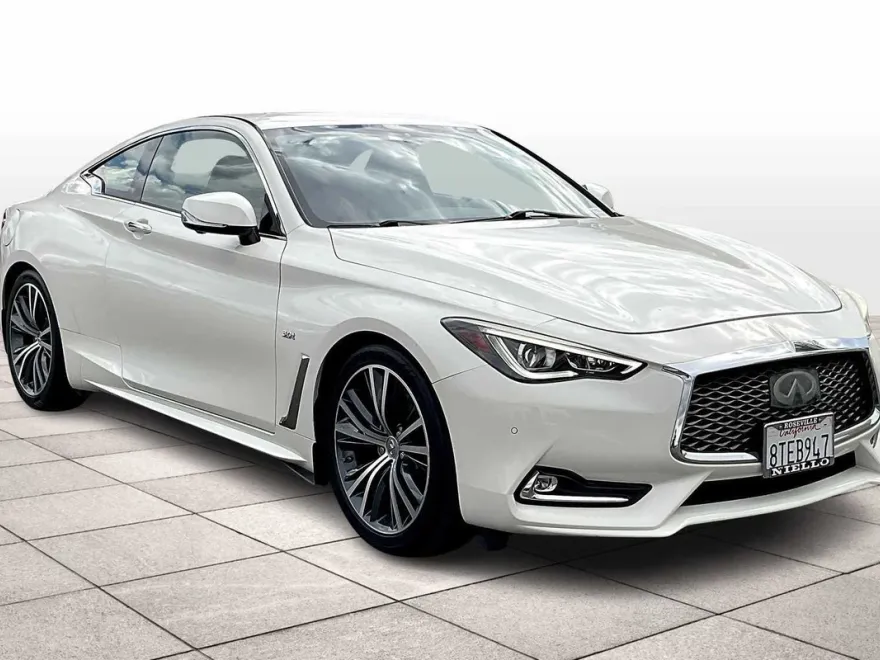 2017 Infiniti Q60 3.0t Premium photo 1
