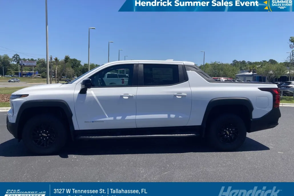 2024 Chevrolet Silverado EV Work Truck photo 1