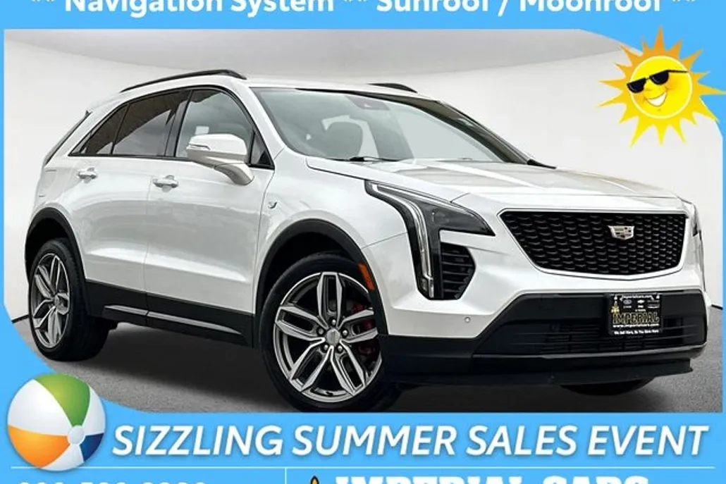 2021 Cadillac XT4 Sport photo 1