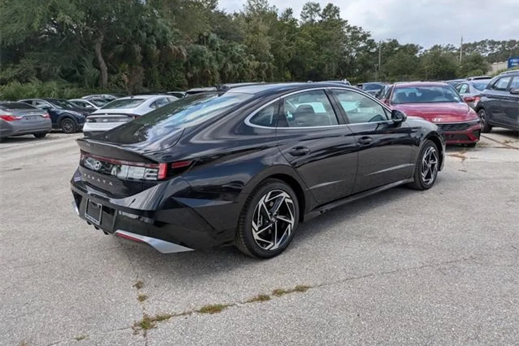 2026 Hyundai Sonata SEL Sport photo 1