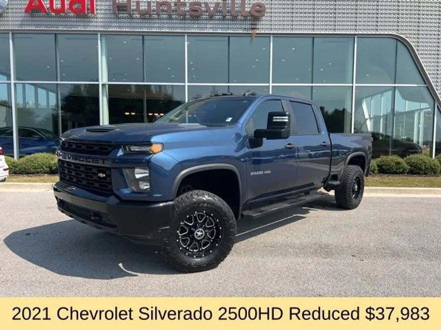 2021 Chevrolet Silverado 2500HD Custom photo 1