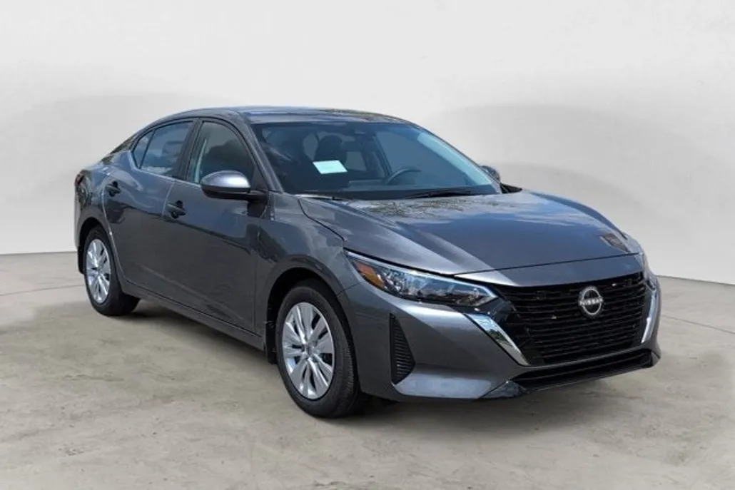 2025 Nissan Sentra S photo 1