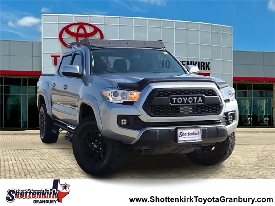 2022 Toyota Tacoma SR5 photo 1