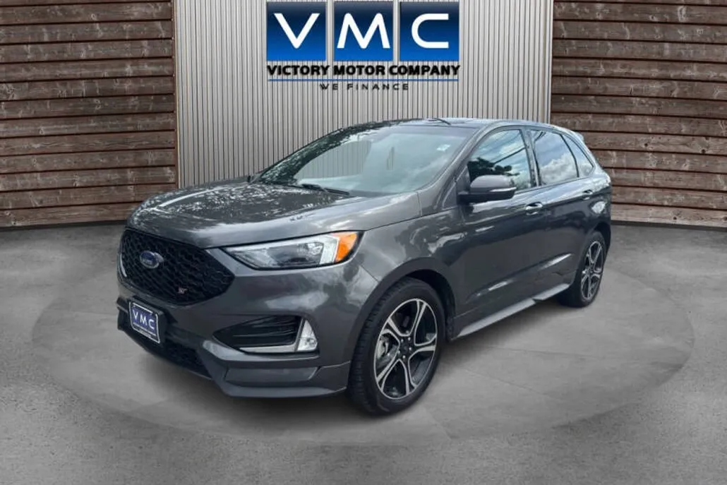 2019 Ford Edge ST photo 1