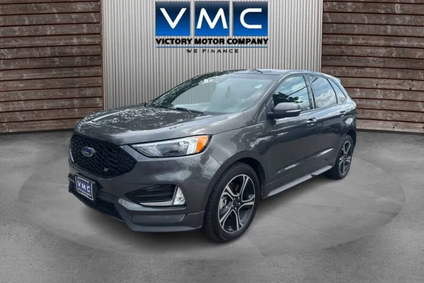 2019 Ford Edge ST photo 1