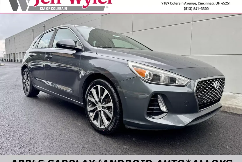 2018 Hyundai Elantra GT Base photo 1
