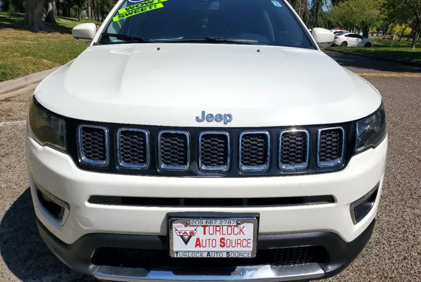 2021 Jeep Compass Limited photo 1