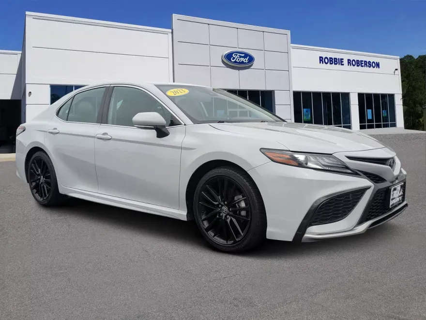 2023 Toyota Camry XSE photo 1