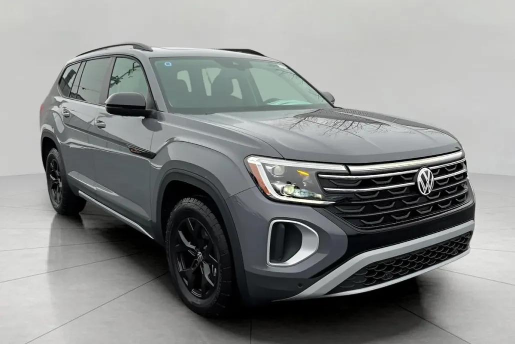 2025 Volkswagen Atlas SE Technology photo 1