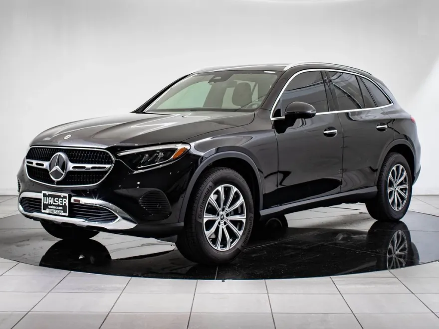 2025 Mercedes Benz GLC 300 4MATIC photo 1