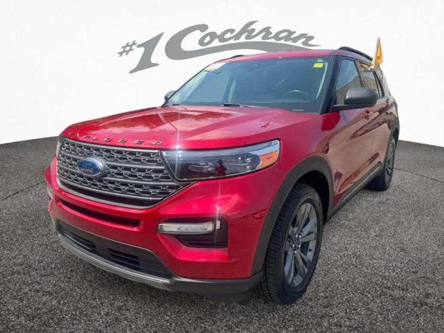 2021 Ford Explorer XLT Sport photo 1