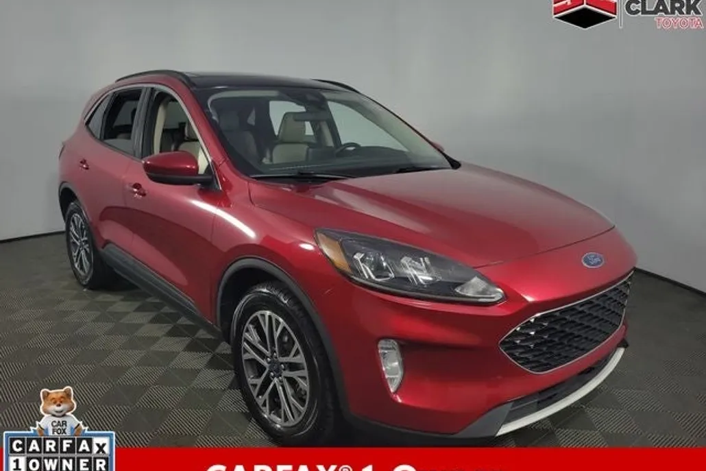 2020 Ford Escape SEL Sport photo 1