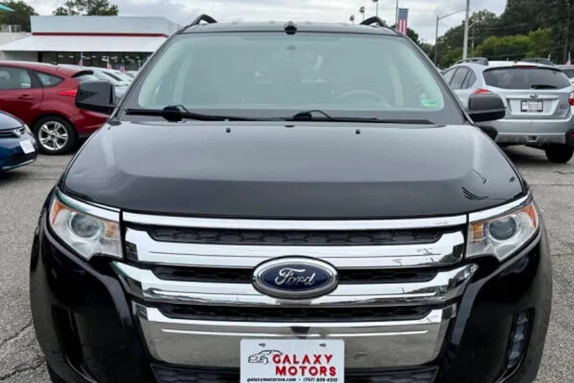 2013 Ford Edge SE photo 1