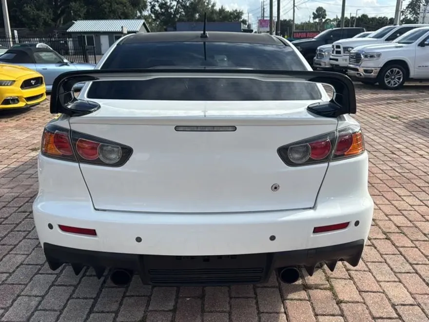 2015 Mitsubishi Lancer Evolution photo 1