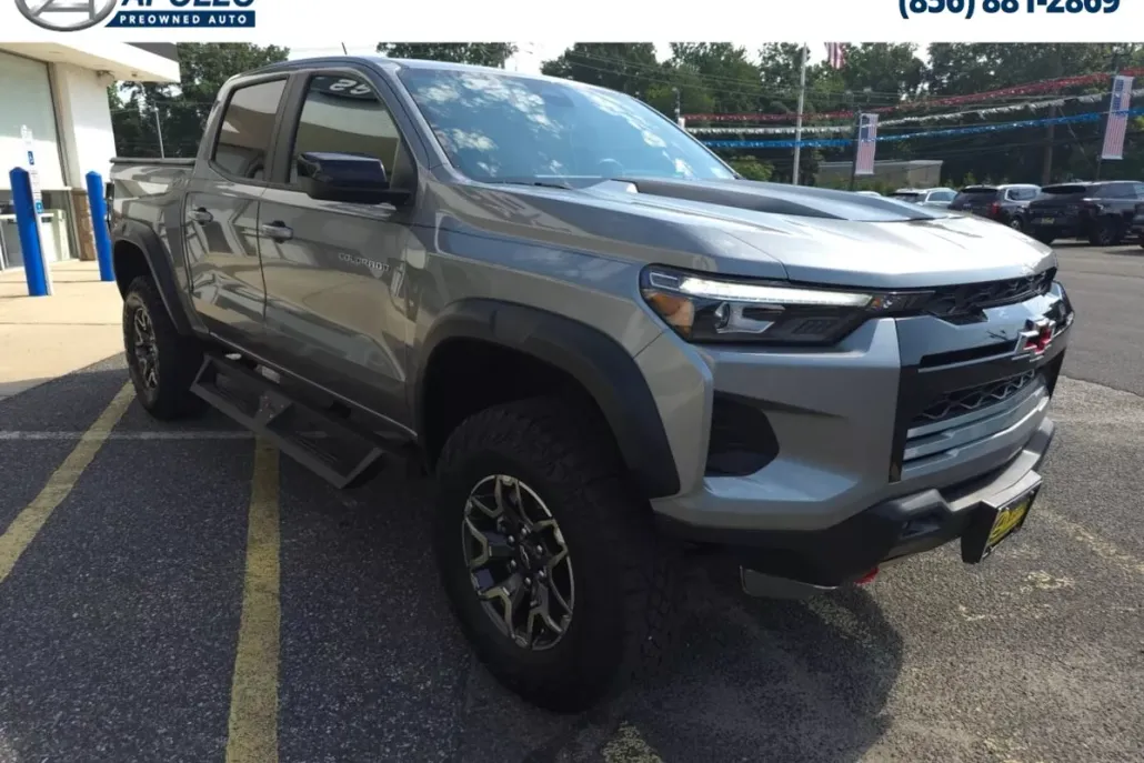 2023 Chevrolet Colorado ZR2 photo 1