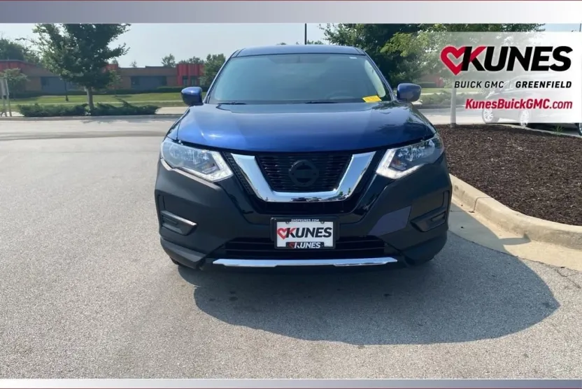 2018 Nissan Rogue S photo 1