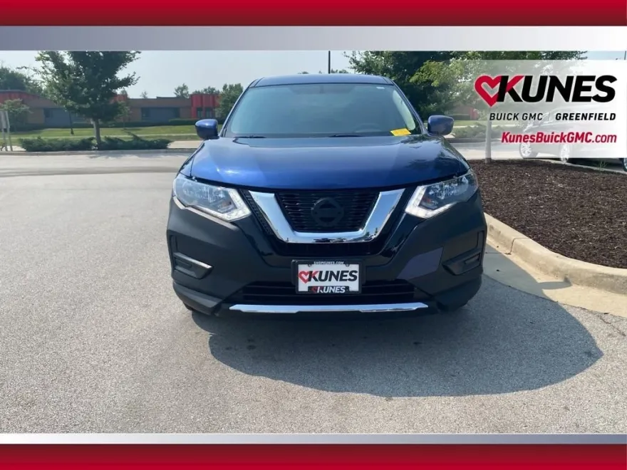 2018 Nissan Rogue S photo 1