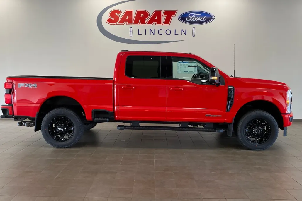 2025 Ford F-250 Lariat photo 1