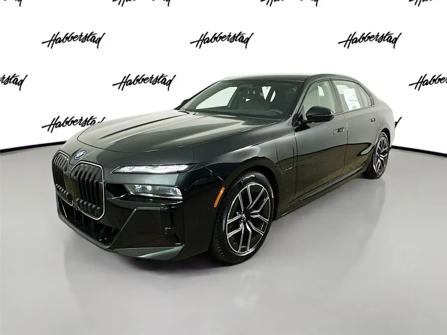 2026 Bmw 750e photo 1