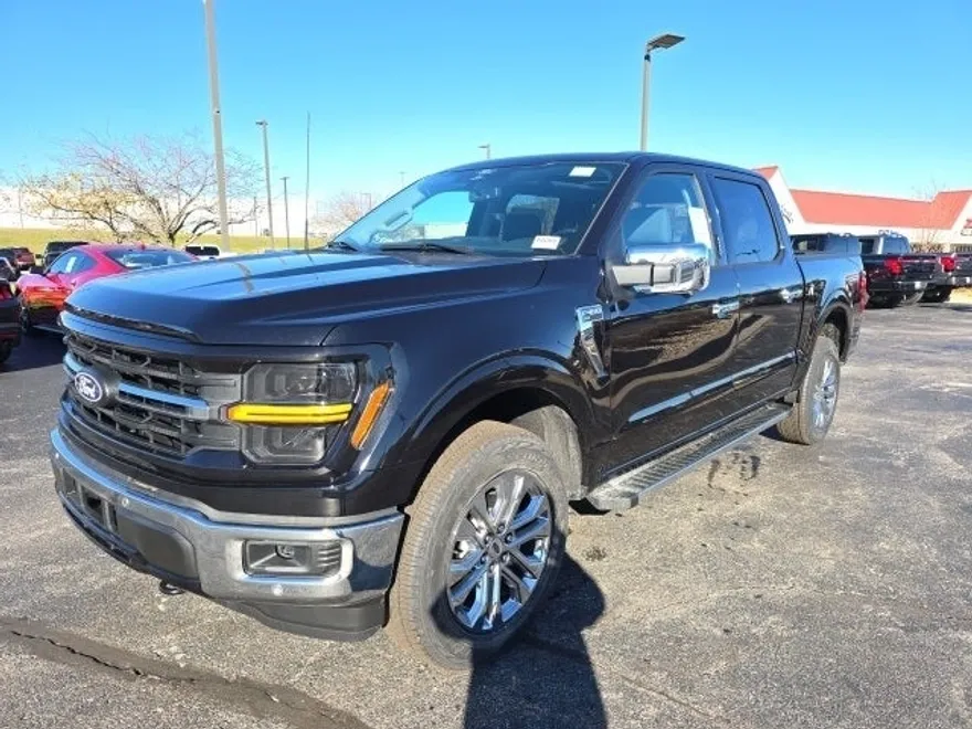 2024 Ford F-150 XLT photo 1