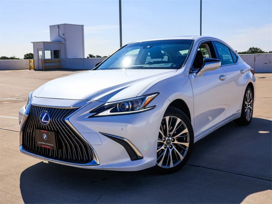 2019 Lexus ES 300h Premium photo 1