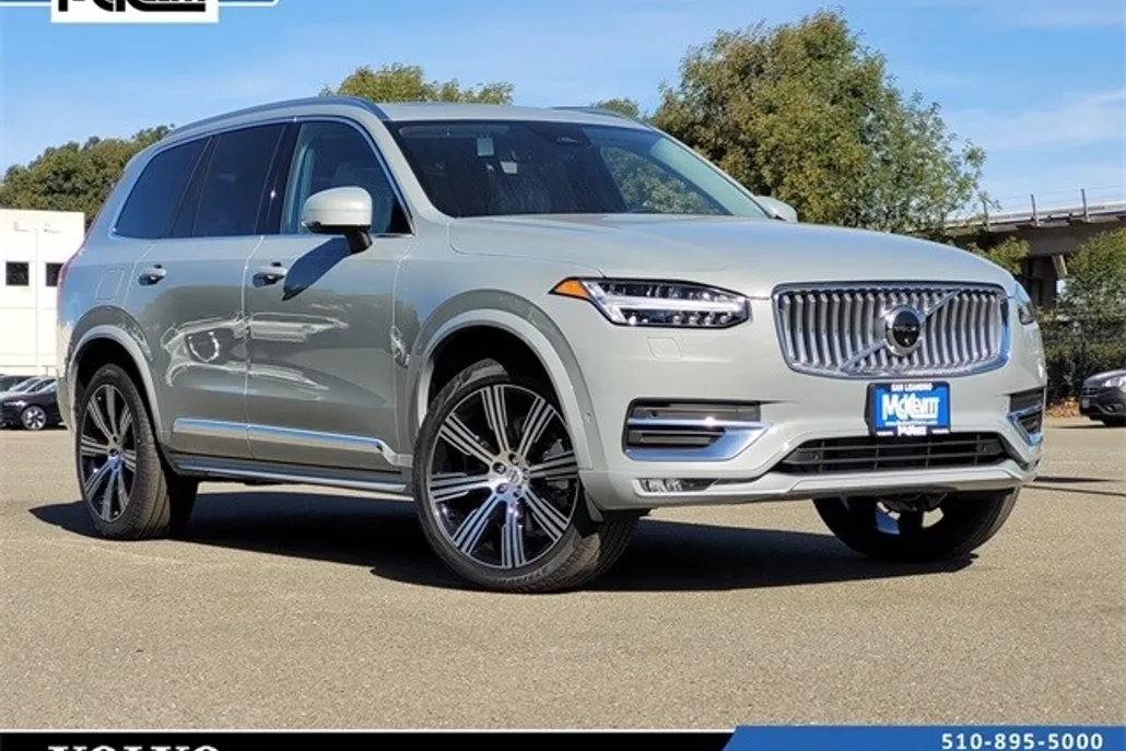 2025 Volvo XC90 photo 1