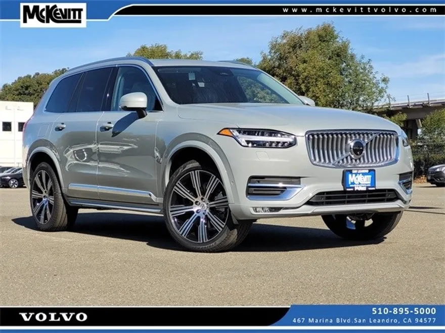 2025 Volvo XC90 photo 1