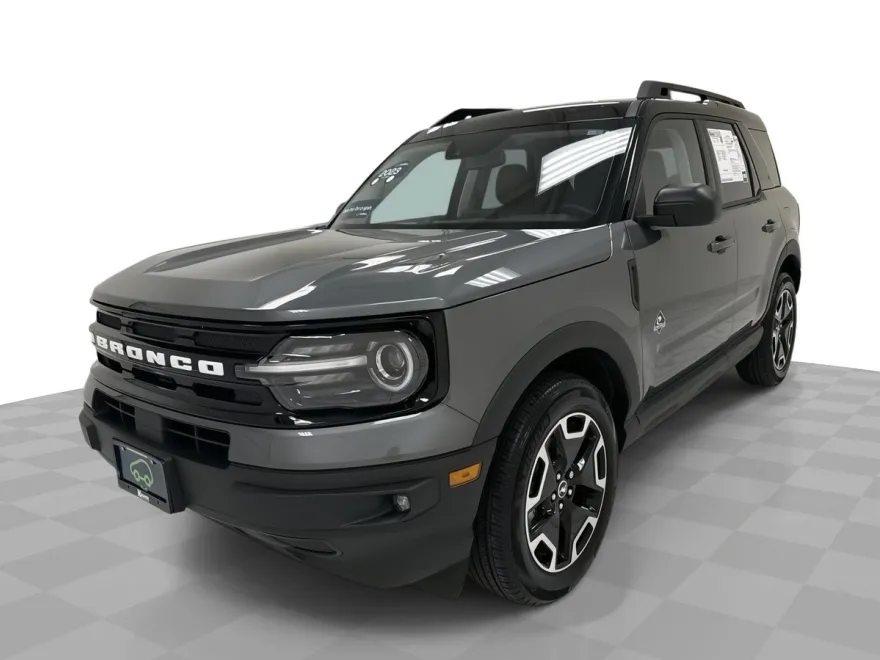 2023 Ford Bronco Sport Outer Banks photo 1