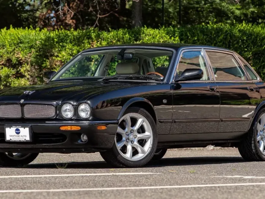 2000 Jaguar XJR Base photo 1