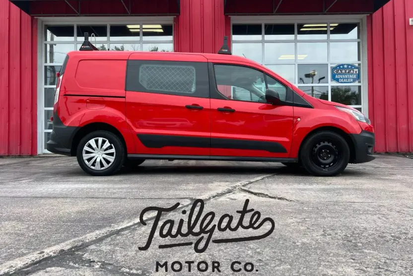 2019 Ford Transit Connect XLT photo 1