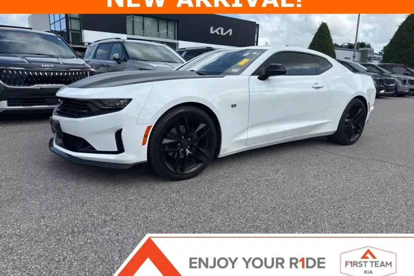 2019 Chevrolet Camaro 3LT photo 1