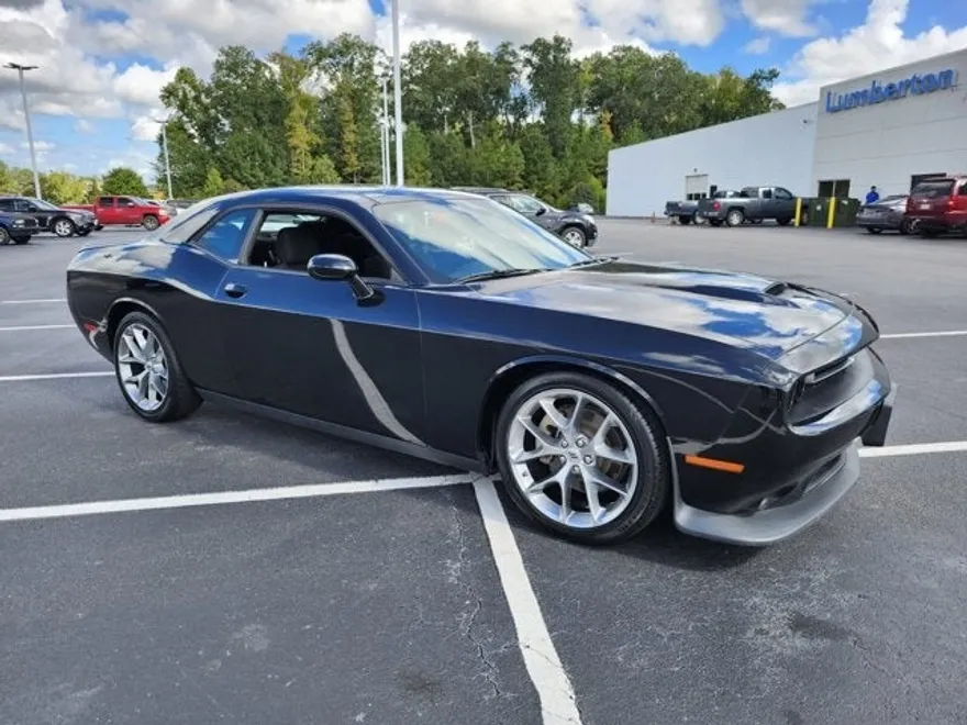 2023 Dodge Challenger GT photo 1