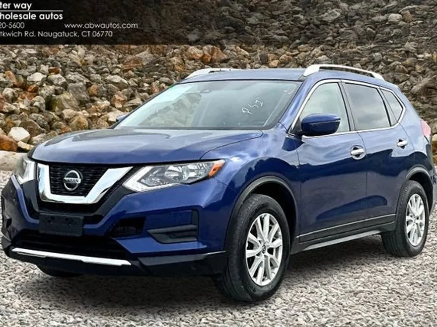 2019 Nissan Rogue S photo 1