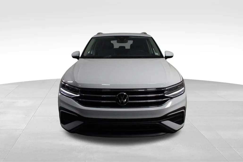 2024 Volkswagen Tiguan SE Wolfsburg Edition photo 1