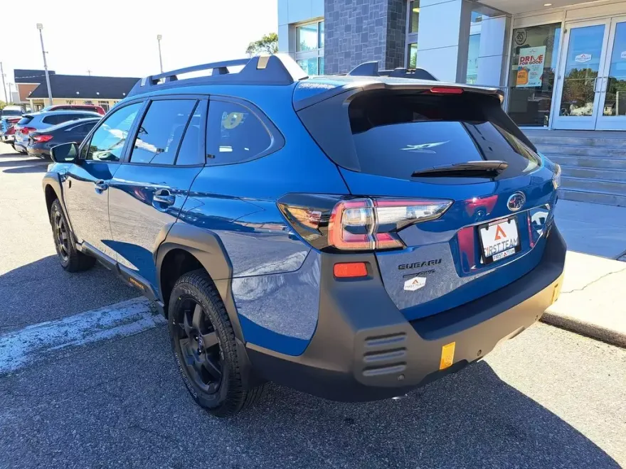 2025 Subaru Outback Wilderness photo 1