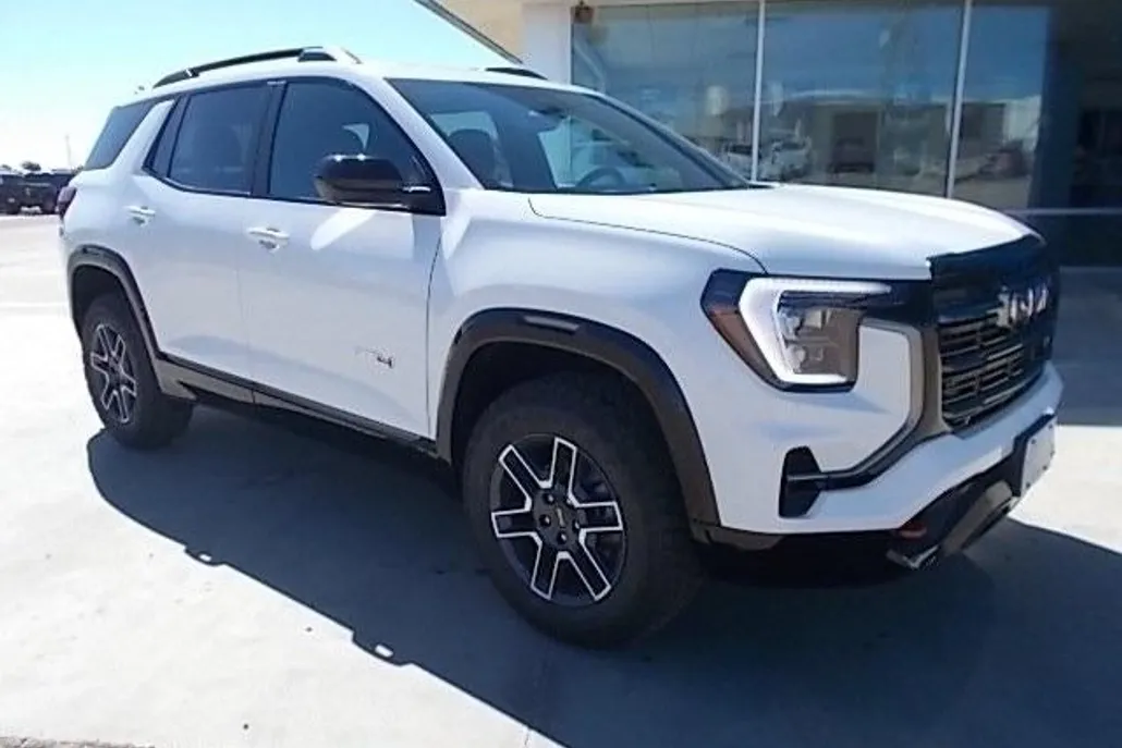 2026 Gmc Terrain AT4 photo 1