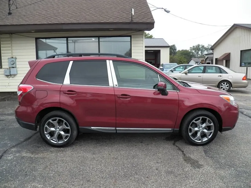 2015 Subaru Forester 2.5i Touring photo 1