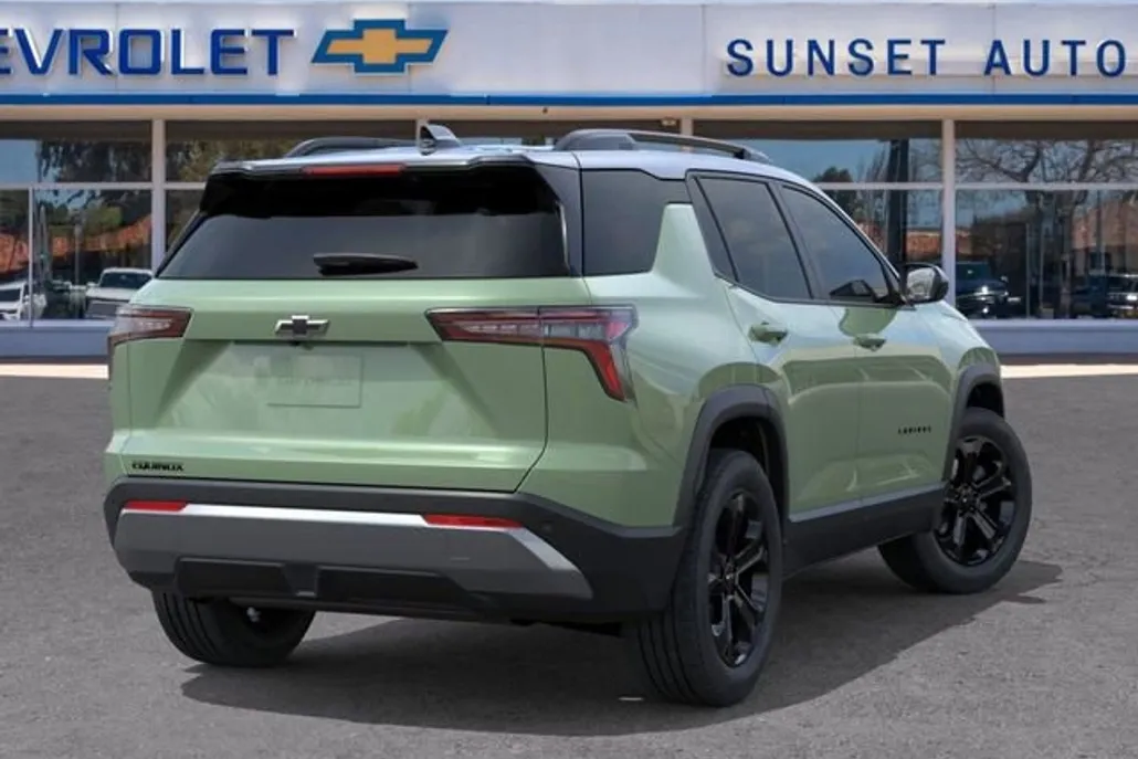 2026 Chevrolet Equinox LT photo 1